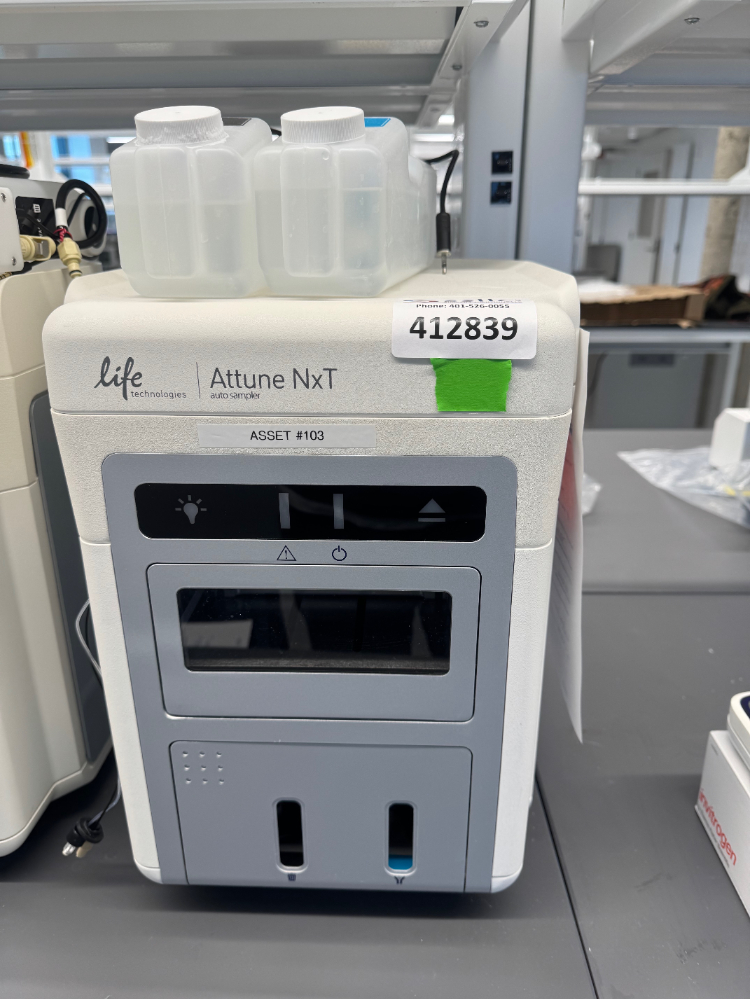 Image of Life Technologies Attune NxT Autosampler